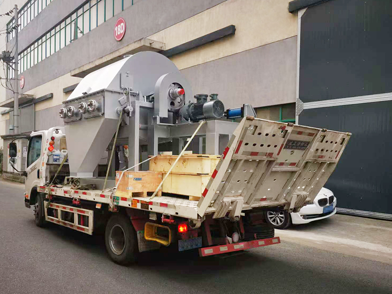 結(jié)片機(jī)發(fā)貨